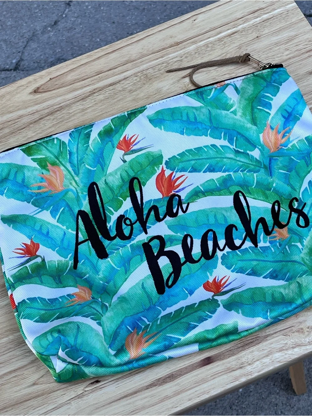 Pura Vida Aloha Beaches Generous Size Top Zippered Pouch Tropical Palm Trees EUC